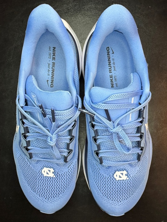 Nike Air Zoom Pegasus 41 UNC Tarheels PE Mens 8.5 Blue White FZ5149-400 NEW